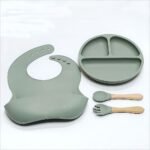 4 pieces Silicone Baby Feeding Set