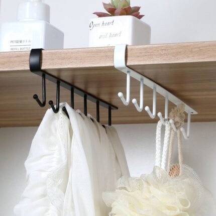 Storage hook